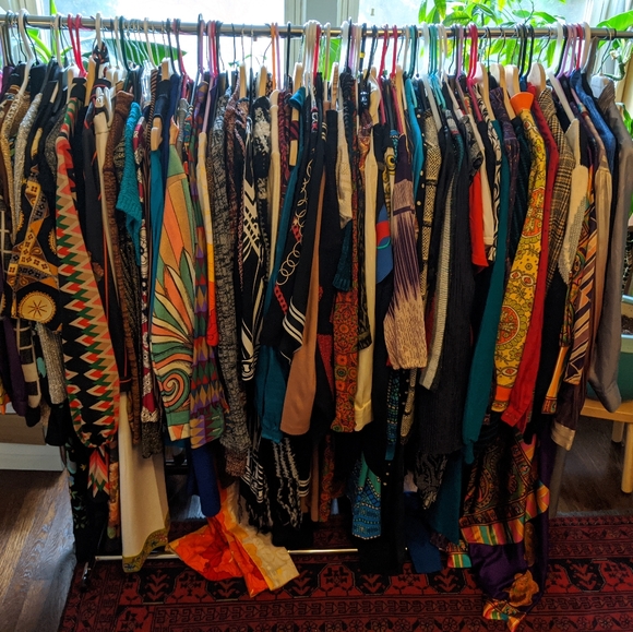 Meet your Posher, Valerie - Picture 2 of 2